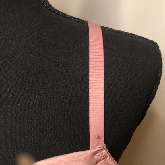 LA SENZA REMIX mauve colored bra. Size 38 B. Padded with underwire. - Picture 6 of 11